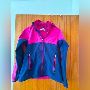 Girls mckinnley soft shell jacket